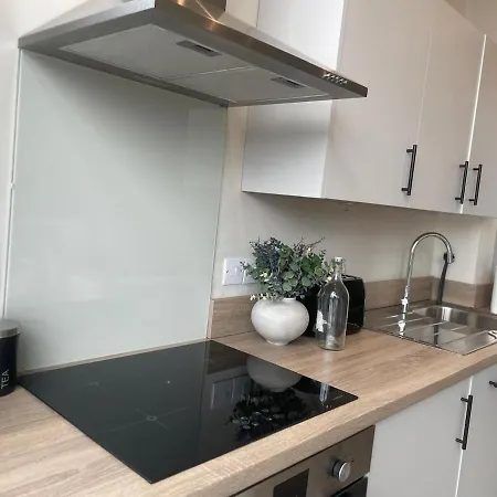 Luxury Near First Direct Arena * Leeds (West Yorkshire)
