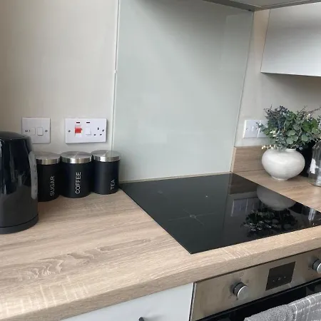 Luxury Near First Direct Arena